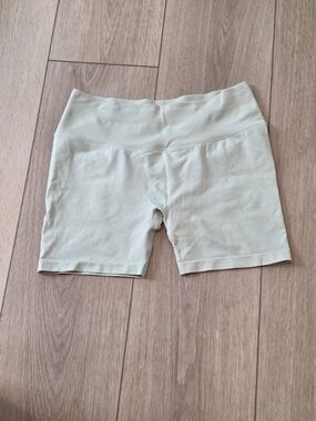 BuffBunny Pistachio Seamless Short